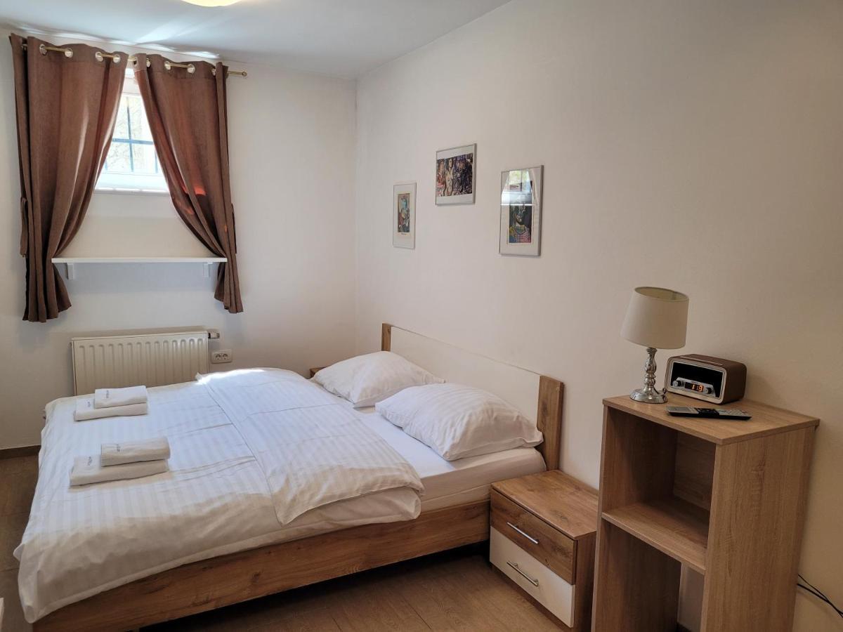 Hotel Katrca 3*