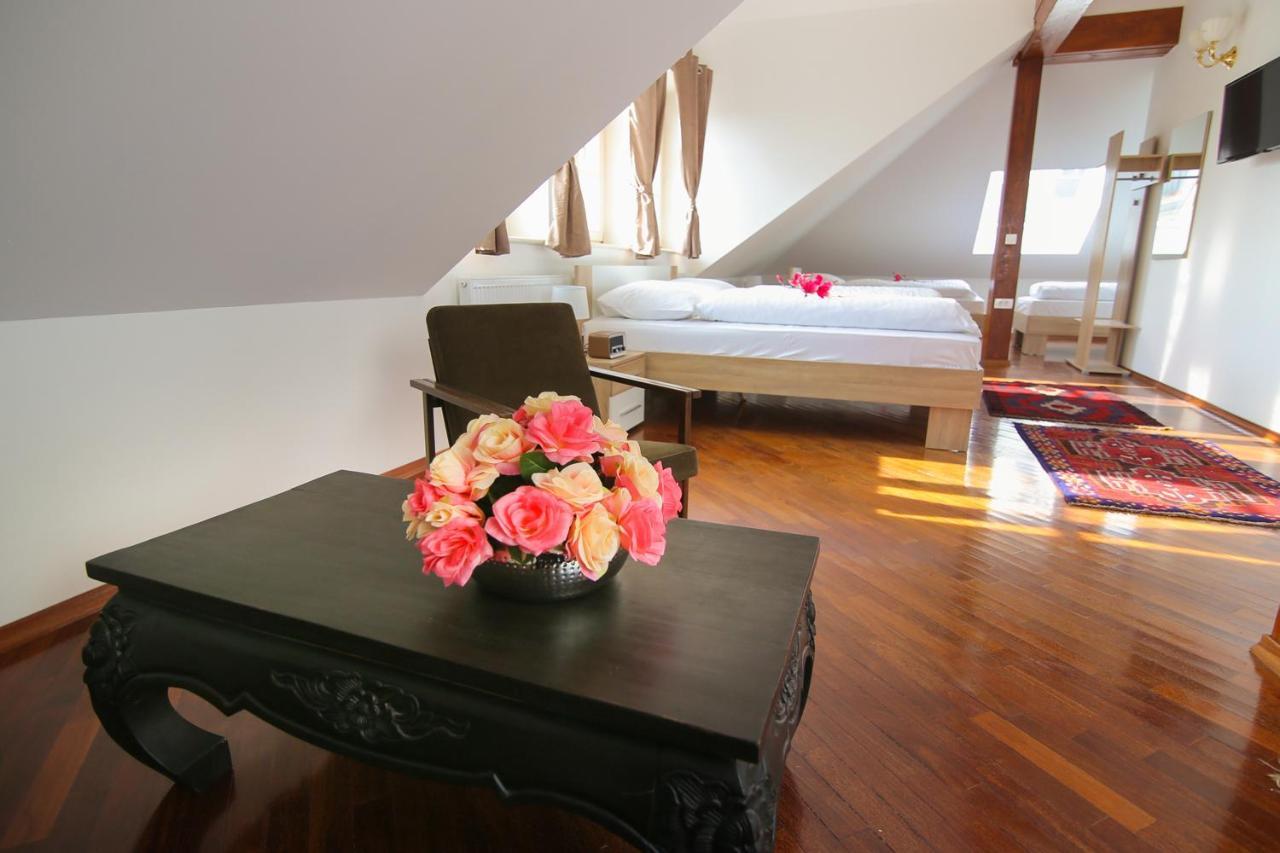Katrca Hotel 3*