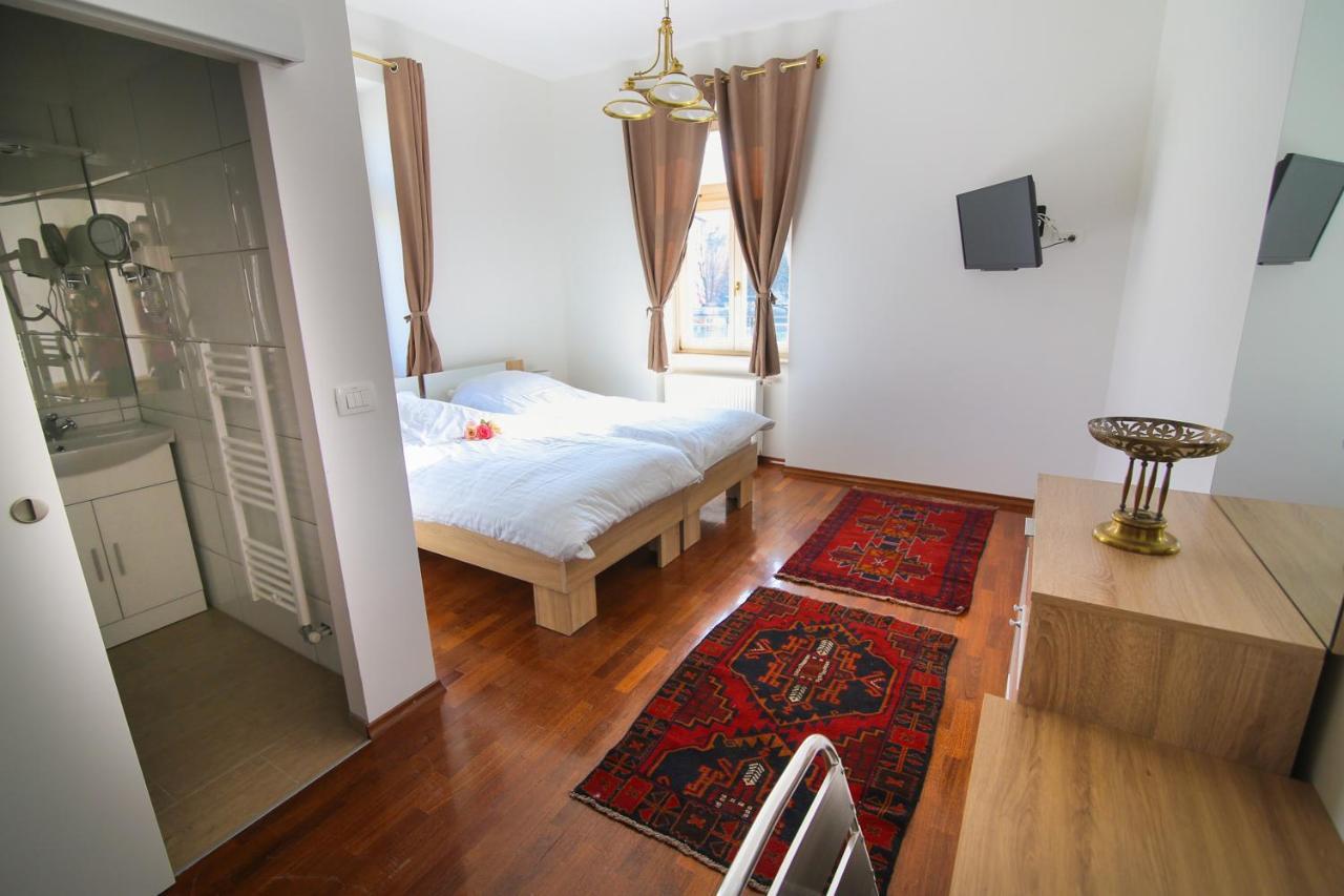 Hotel Katrca 3*