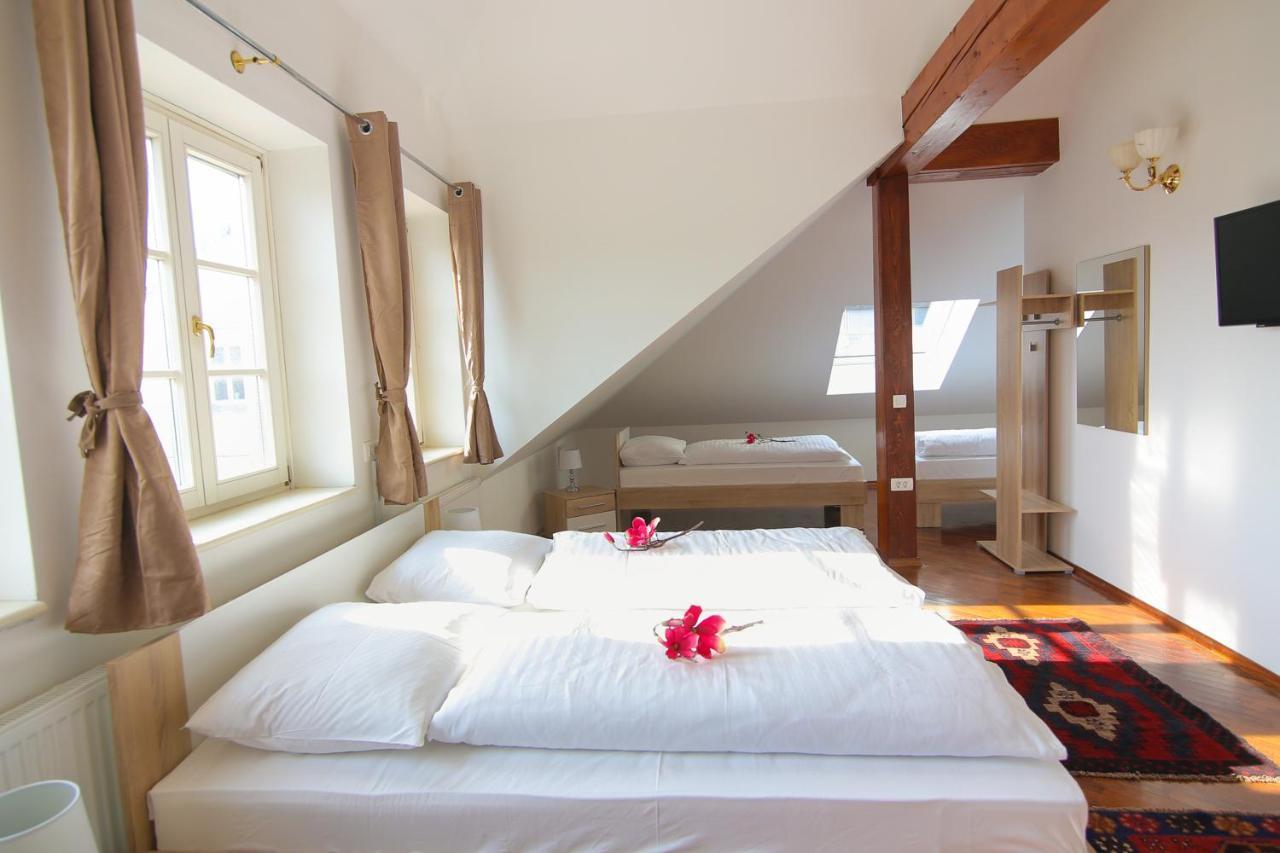 Katrca Hotel 3*